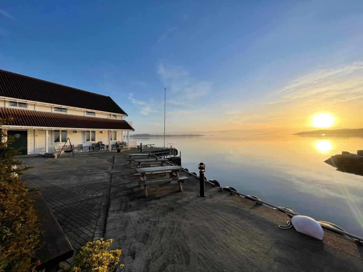 Sjoberg Hotell Og Ferie Leiligheter Østhusvik Exterior foto