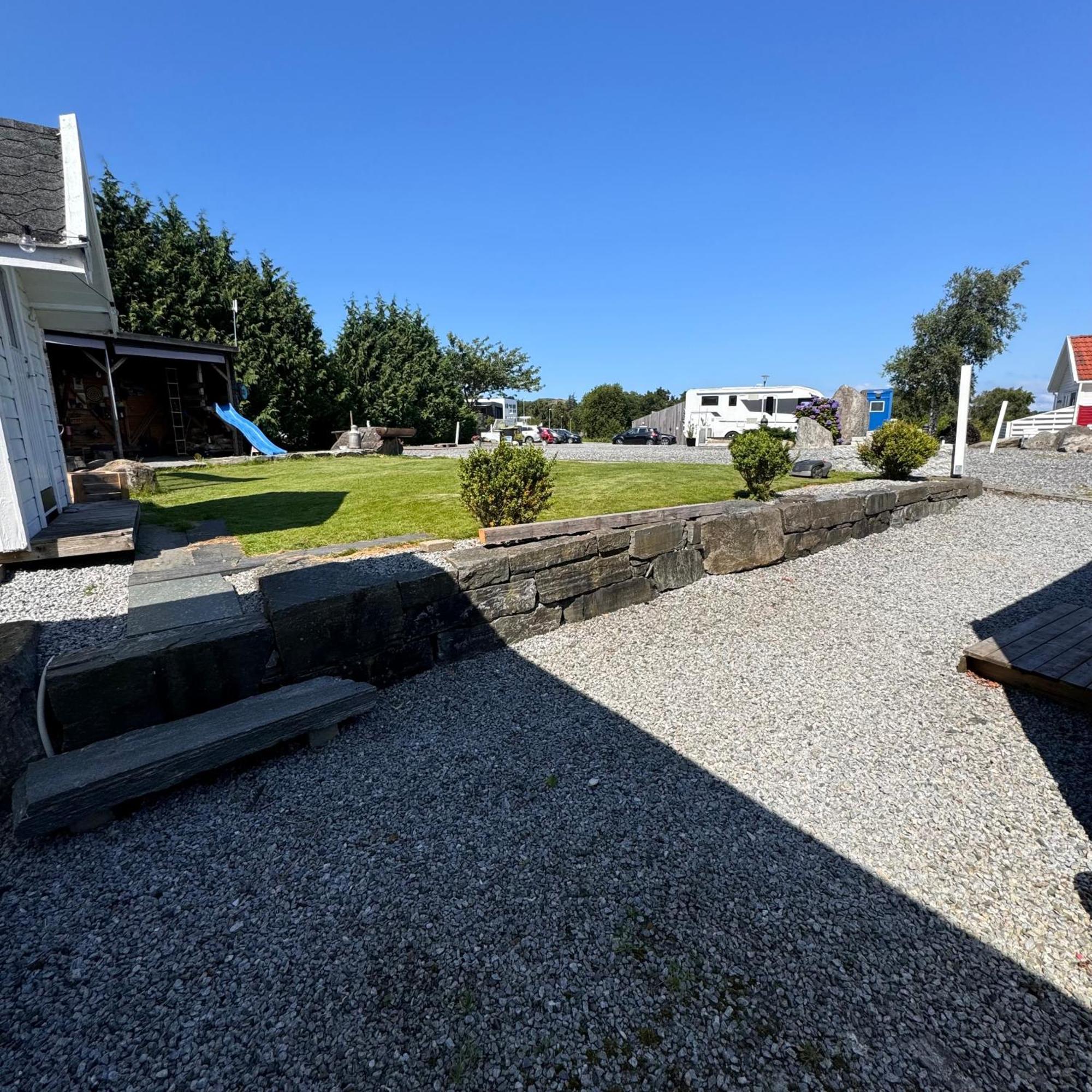 Sjoberg Hotell Og Ferie Leiligheter Østhusvik Exterior foto